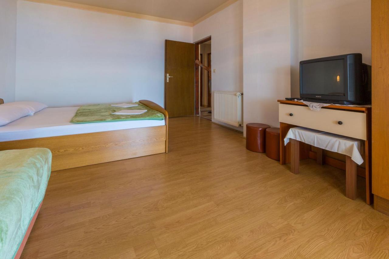 Apartments Matilda Dramalj Eksteriør bilde
